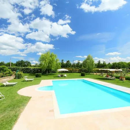 Appartamento Sleeps 3 Pool Wifi Trevinano
