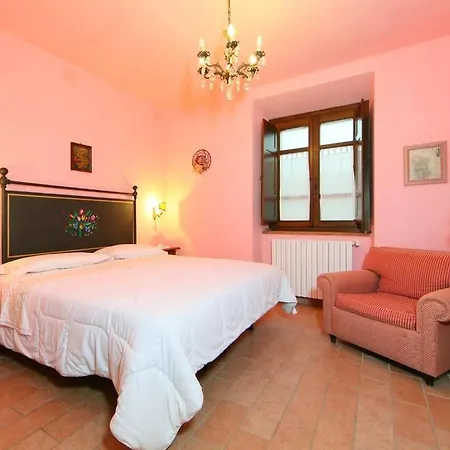 Sleeps 3 Pool Wifi Trevinano