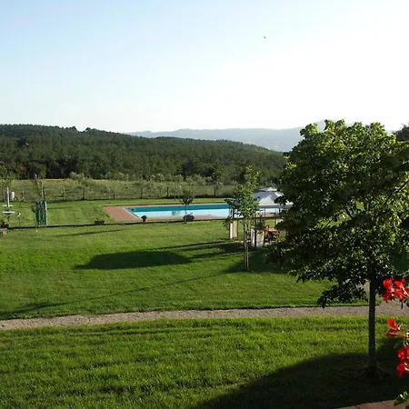 Sleeps 3 Pool Wifi Appartamento